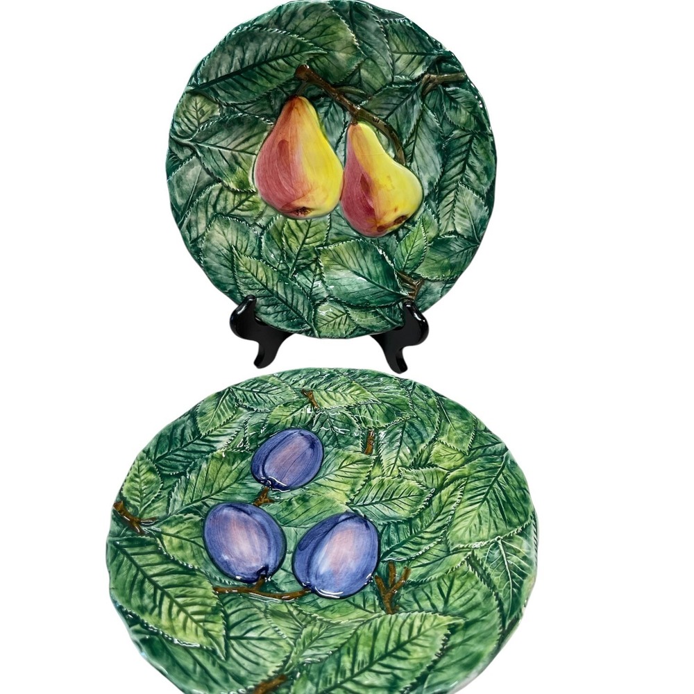 Set of 2 Majolica 8" Plates Made in Italy Fruit Pears Plums Neiman Marcus
